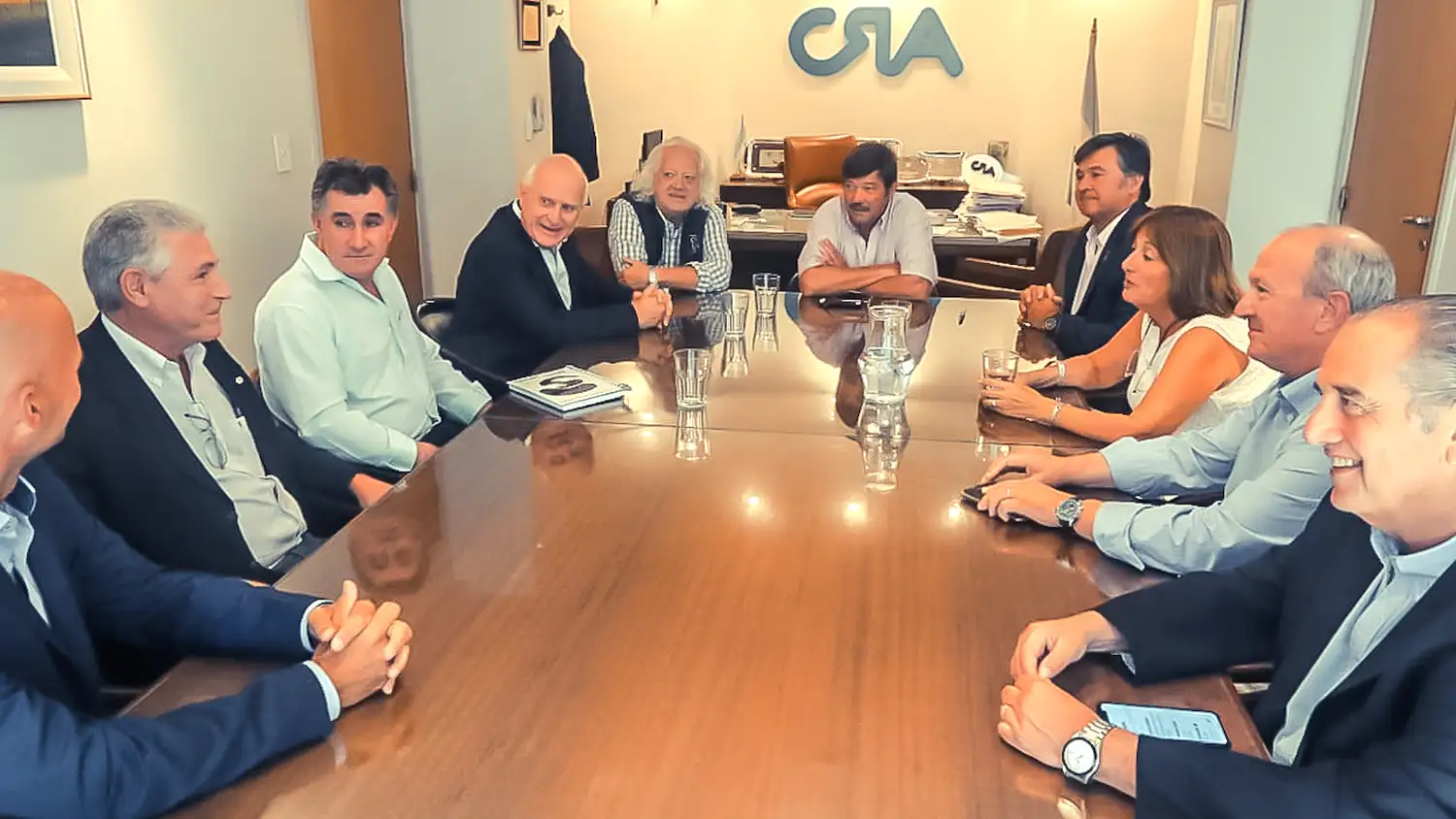 Lifschitz analizó la situación del sector agropecuario junto a la Mesa de Enlace