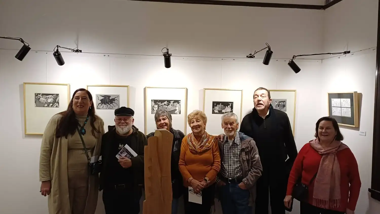 La muestra está integrada por obras de Arturo Álvarez Lomba; Julia Farjat; Carlos Carmona; Mauricio Nizzero; Gladys Abitante; Liliana Trotta y Néstor Goyanes. Foto: MVT