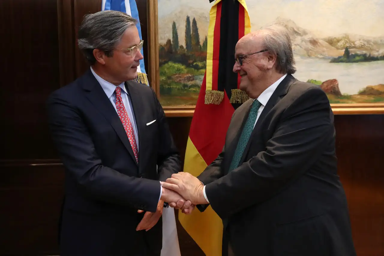 Mendiguren se reunió con el embajador de Alemania en Argentina para impulsar y financiar la industria 4.0 en las PyMEs nacionales