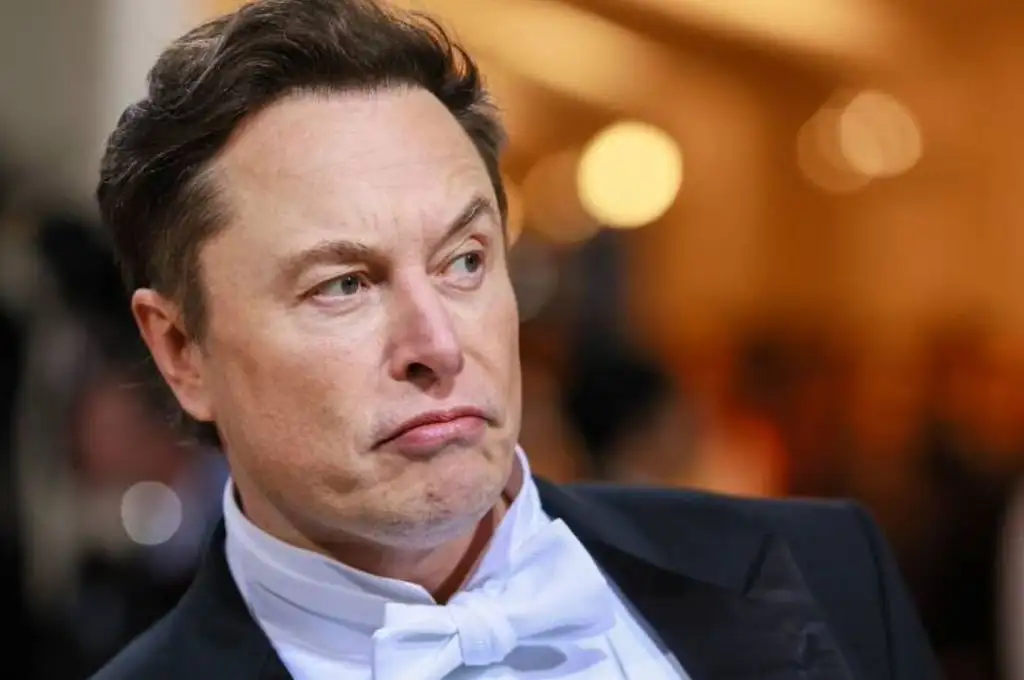 Elon Musk polémico: ahora le sacó la verificación a The New York Times en Twitter
