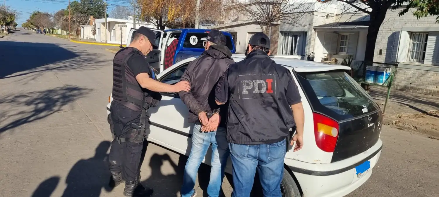 Uno de los detenidos por el robo.
