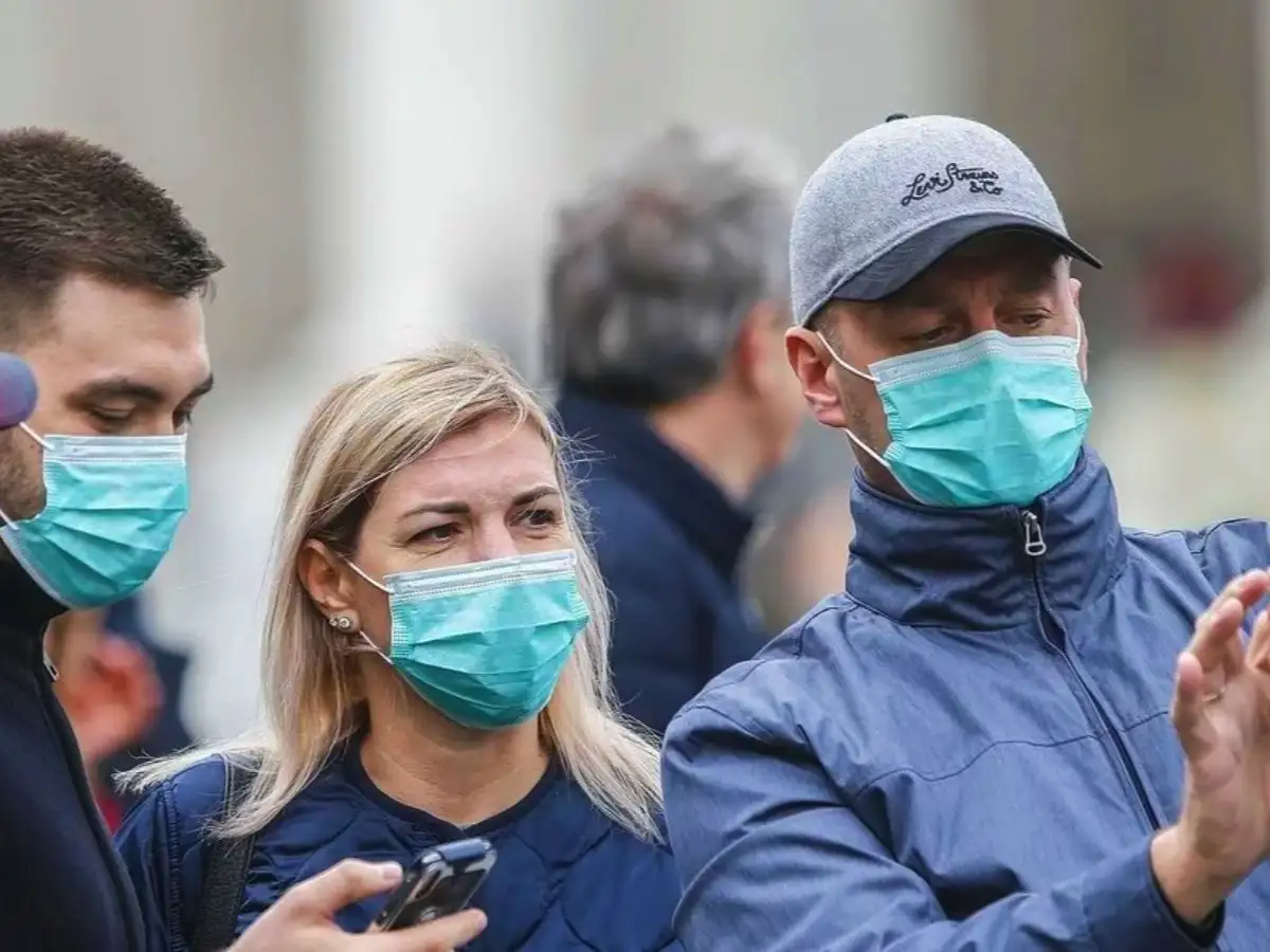 La OMS recomendó usar tapabocas cuando no se puede mantener la distancia social