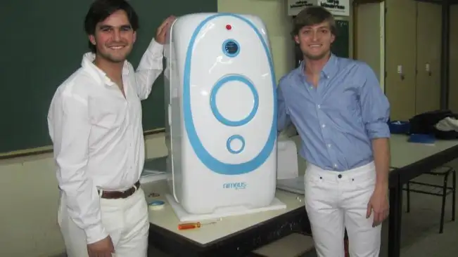 Estudiantes argentinos crean lavarropas que no usa agua