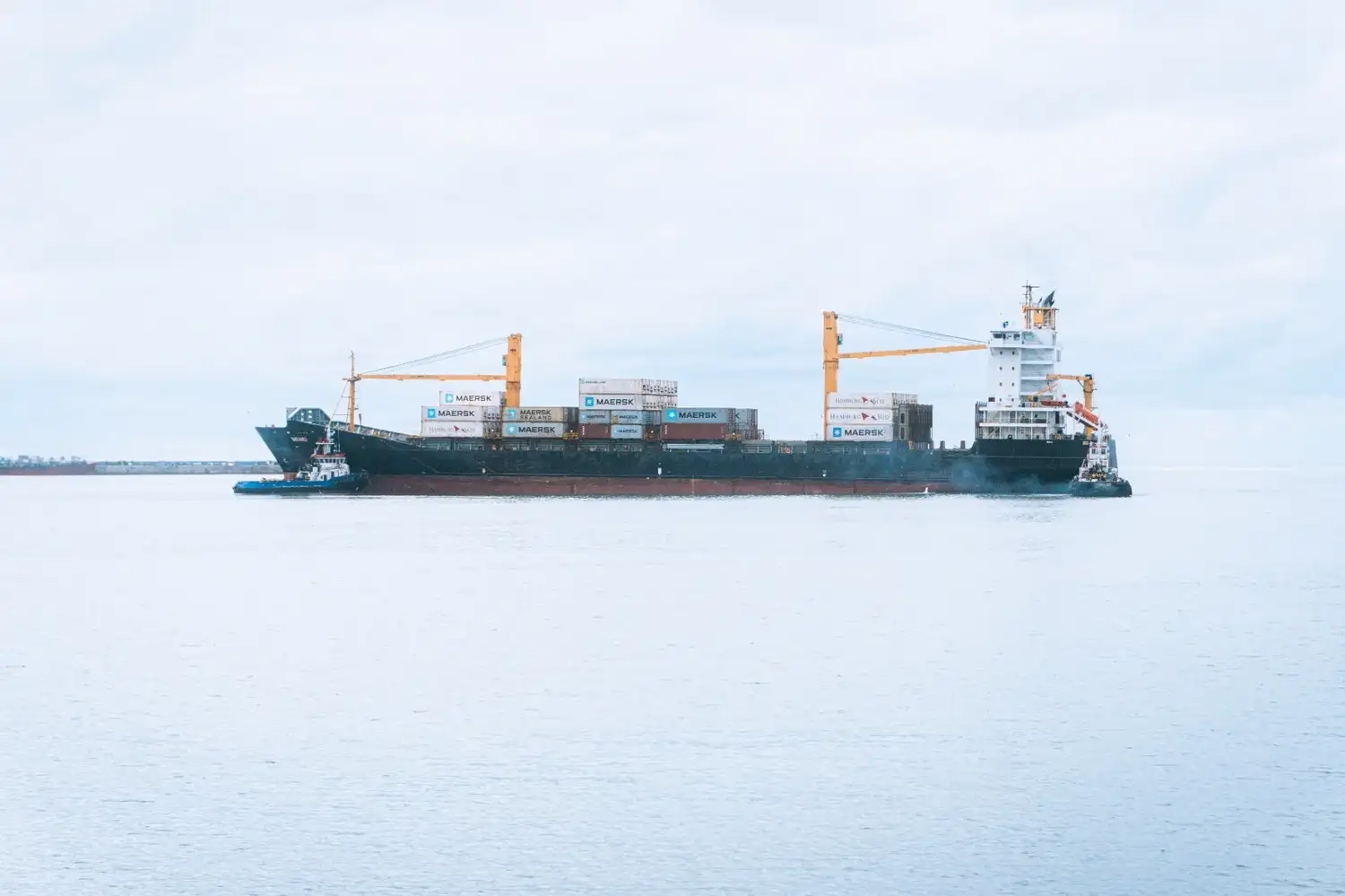 El encuentro tuvo como eje avanzar hacia un modelo de puerto multimodal que responda a la creciente demanda de los sectores productivos.