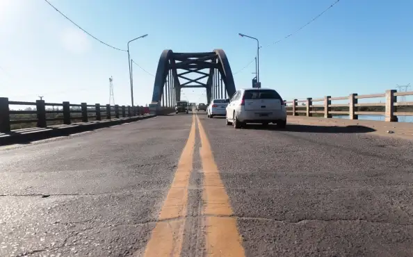 Tareas de mantenimiento sobre el Puente Carretero