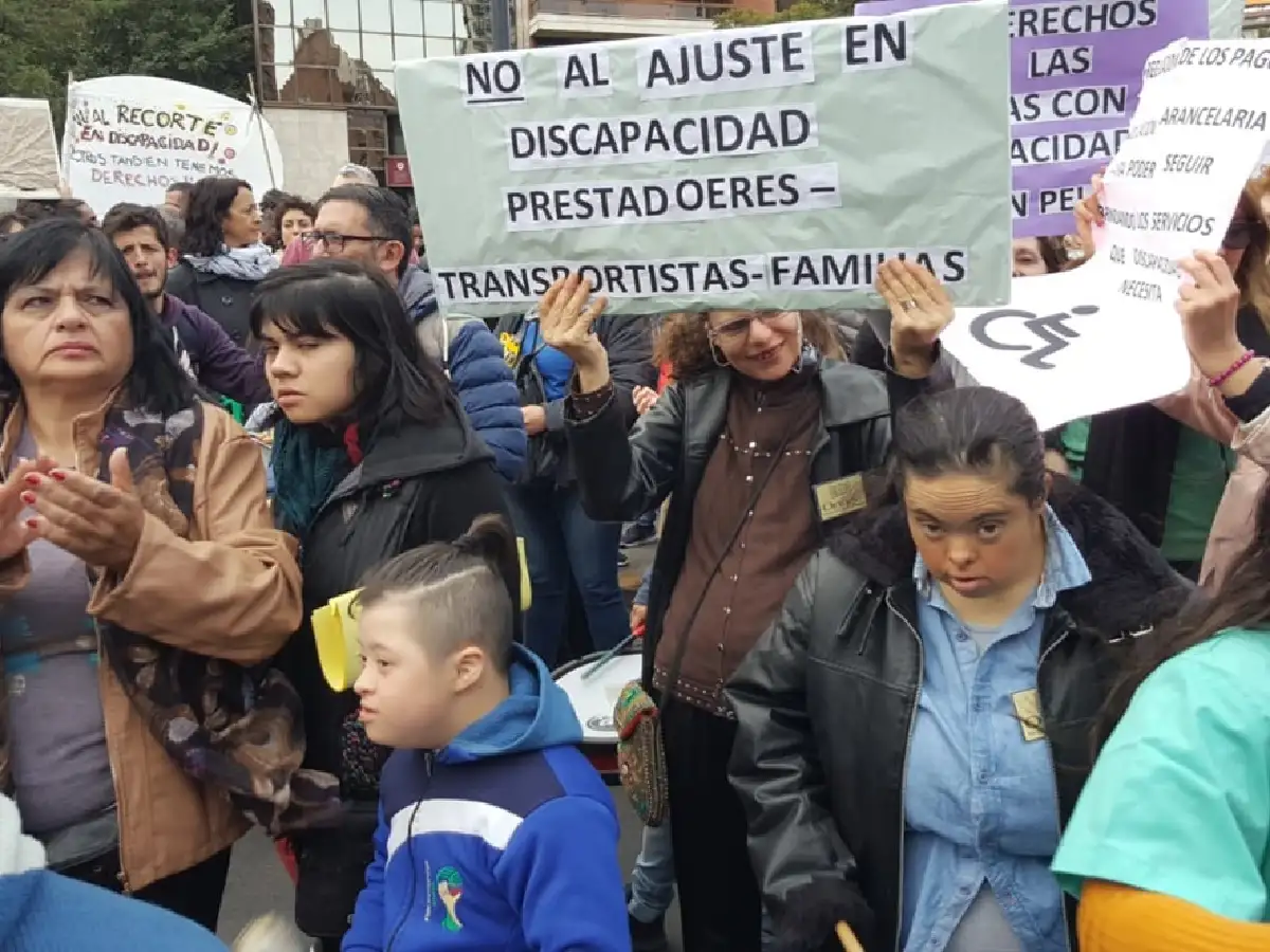 Denuncian que 80 personas murieron esperando su pensión por discapacidad