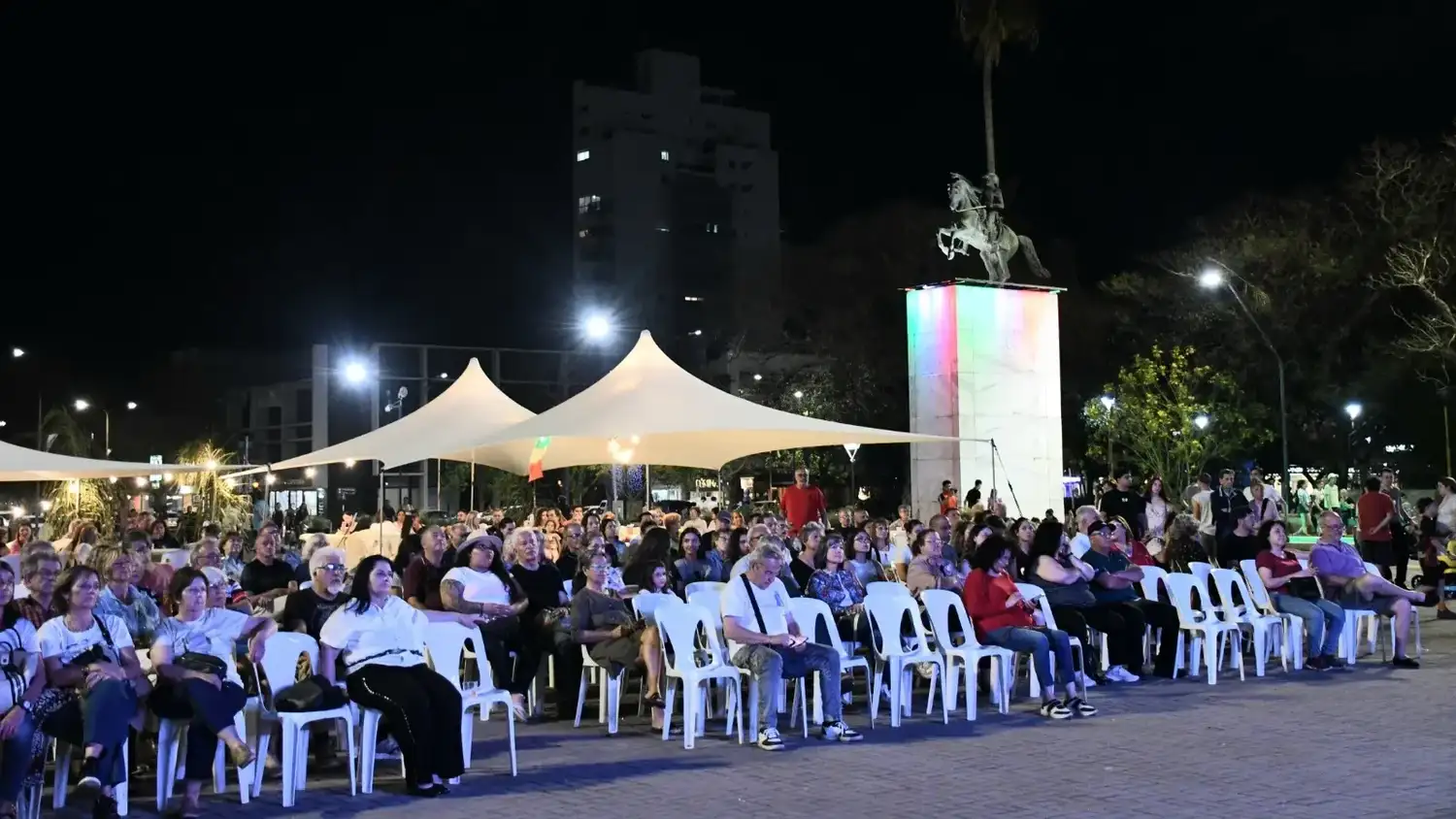 Italia en San Francisco reunió música, gastronomía y tradiciones en el Centro Cívico