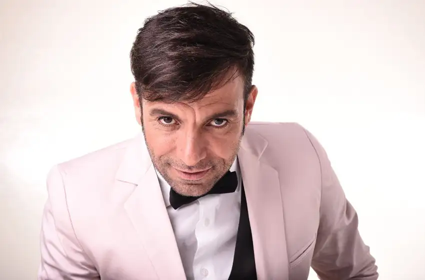 Bossi lanza su nuevo espectáculo en la ciudad