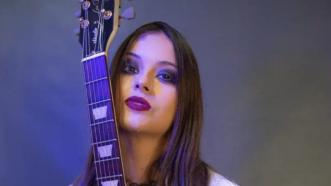 Yamila Amaro: una noche de guitarra eléctrica