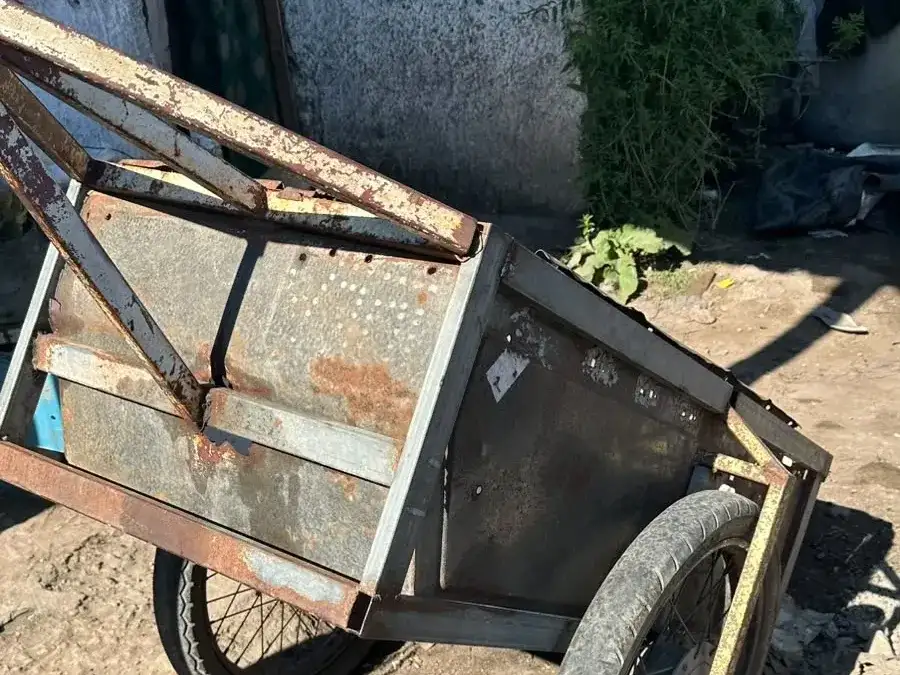 El carro que se habría utilizado en el robo. Crédito: Relaciones Policiales.