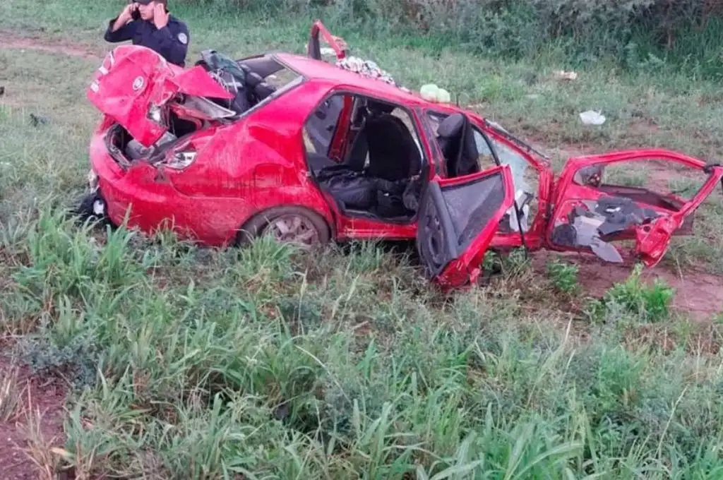 Accidente en ruta 34: dos personas murieron tras chocar un auto contra un micro