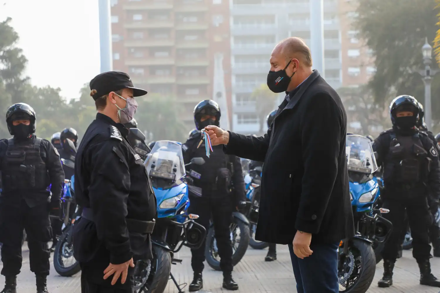 Entregaron 55 motovehículos a la Policía del departamento La Capital