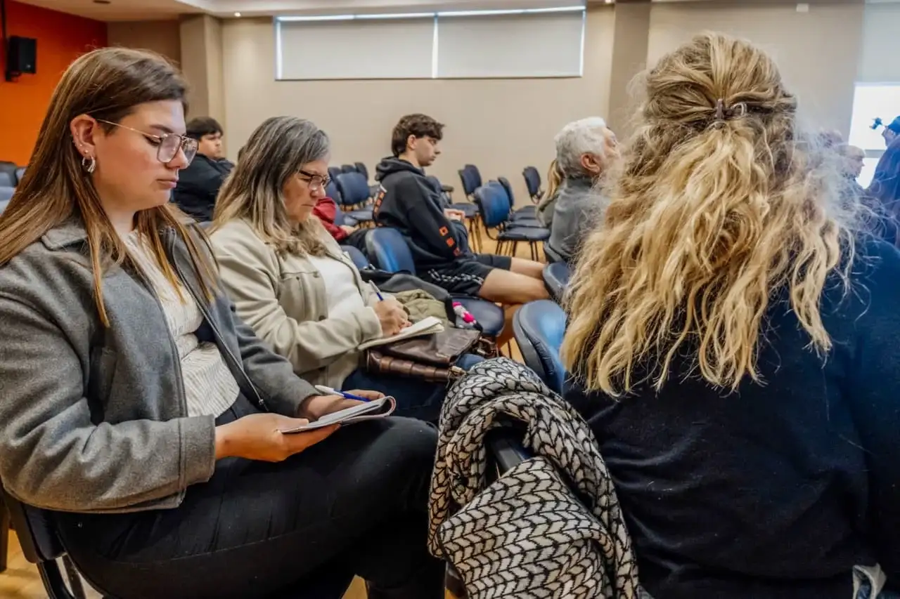 El cierre se realizó en el aula magna de la UTN, con una jornada dedicada al riesgo cardiovascular en las mujeres.