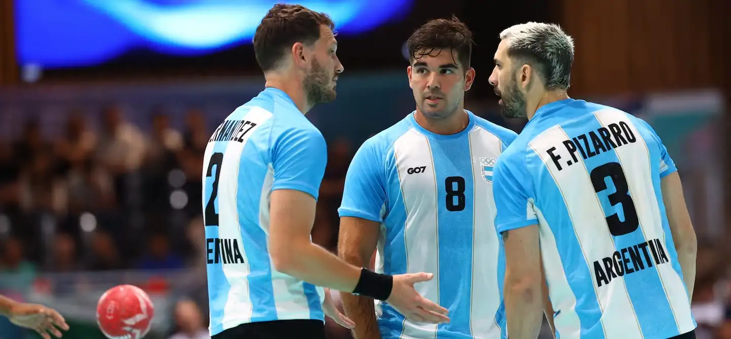 Federico Fernandez y Federico Pizarro se retiraron de Los Gladiadores. (Foto: REUTERS/Bernadett Szabo)