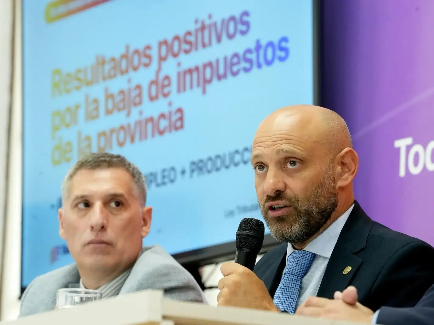 Los ministros Pablo Olivares y Gustavo Puccini presentaron los daros.