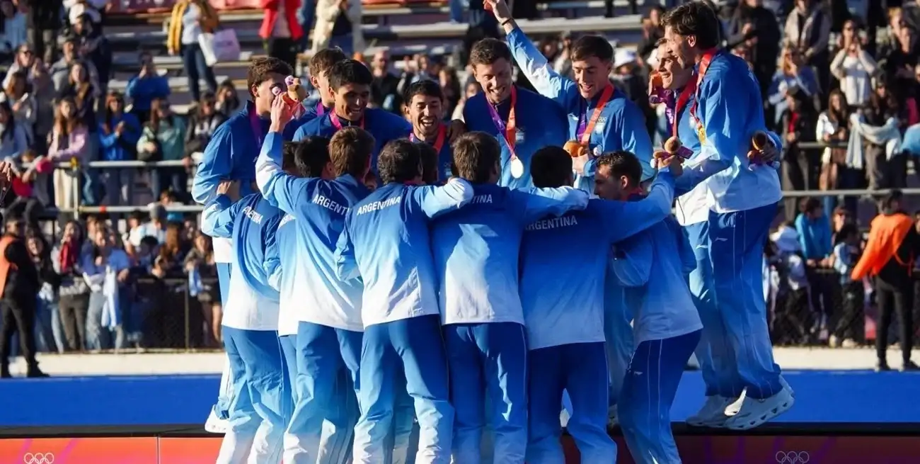 Los Leones vencieron 3-1 a Chile y conquistaron la medalla de oro en el Estadio de la Asociación Santafesina de Hockey. Foto: Fernando Nicola