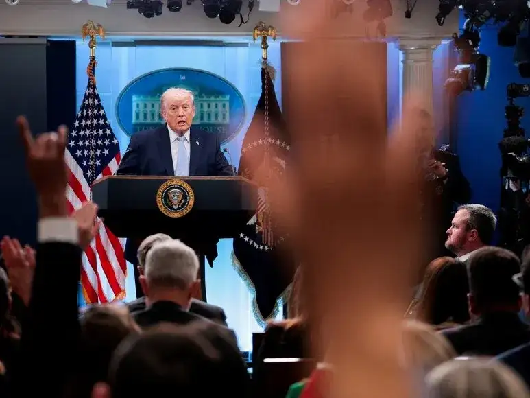 Trump amenaza