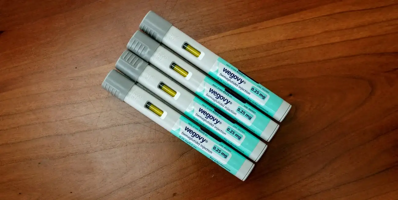 Según un estudio, los pacientes tratados con Wegovy consiguieron una reducción de peso sostenida promedio del 15% al cabo de 68 semanas de tratamiento, frente al 2,4% de masa corporal perdida por quienes recibieron placebo. Crédito: Reuters