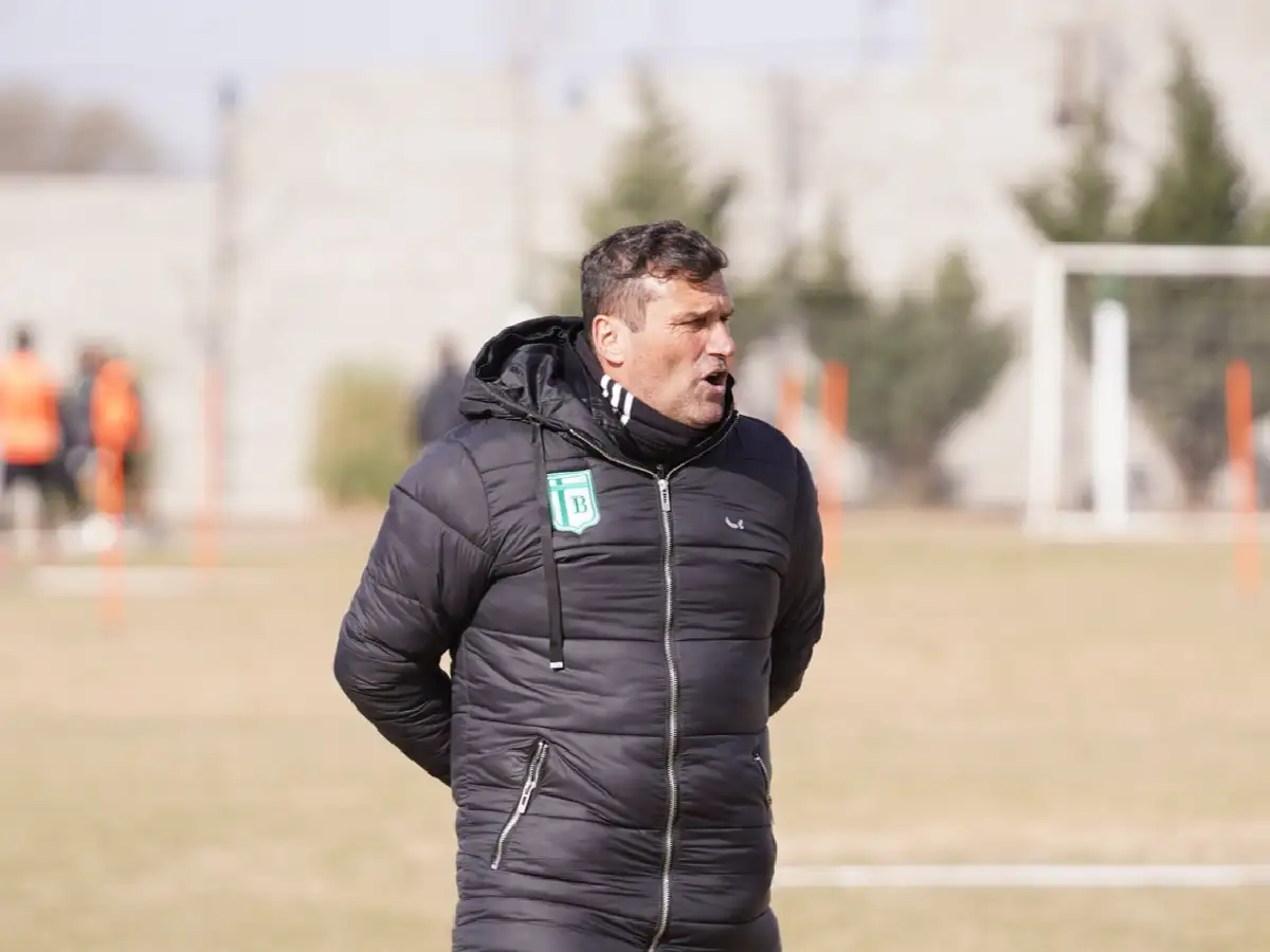 Armando empieza a perfilar el equipo titular 