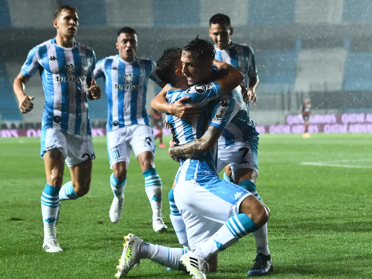 A pura polémica, Racing empató con Flamengo