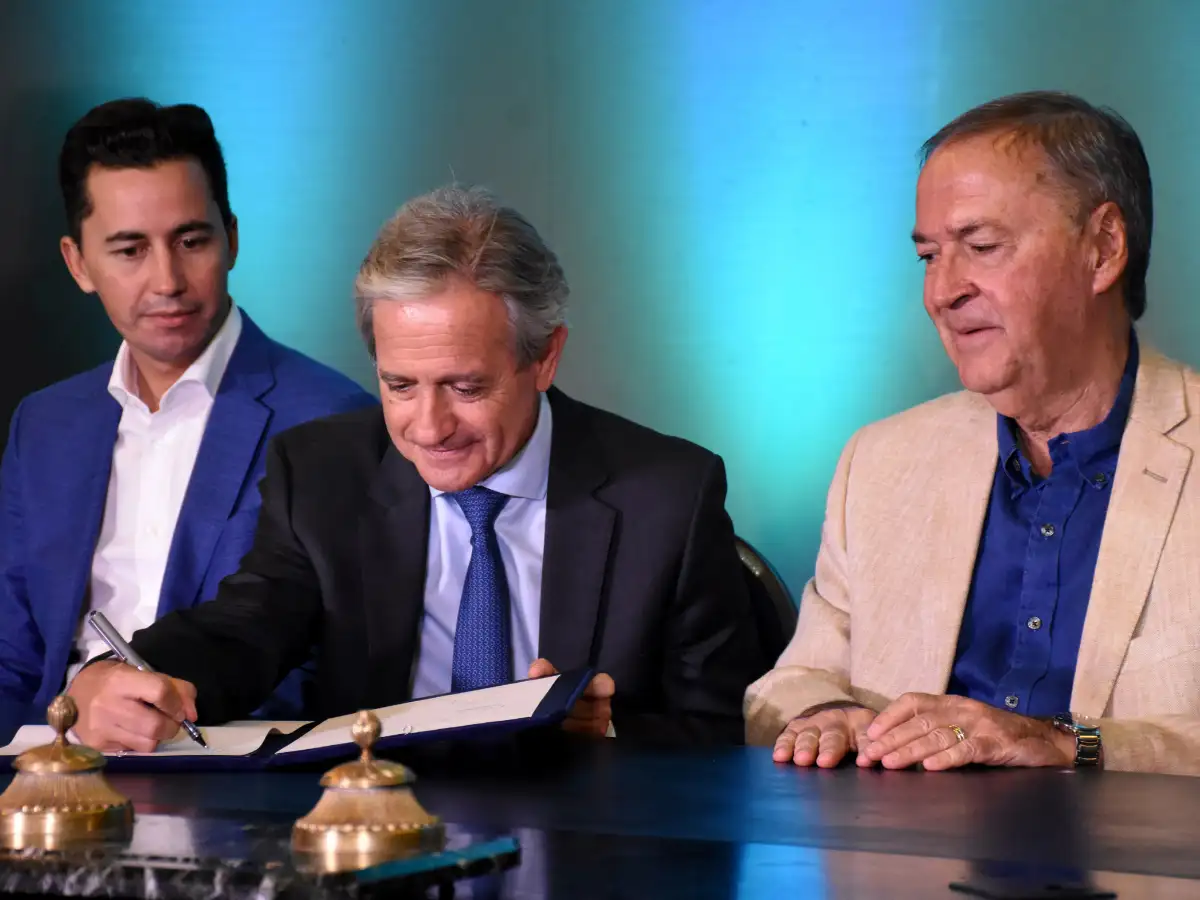 Reafirman la necesidad que la Argentina esté conectada a Internet en los próximos dos años