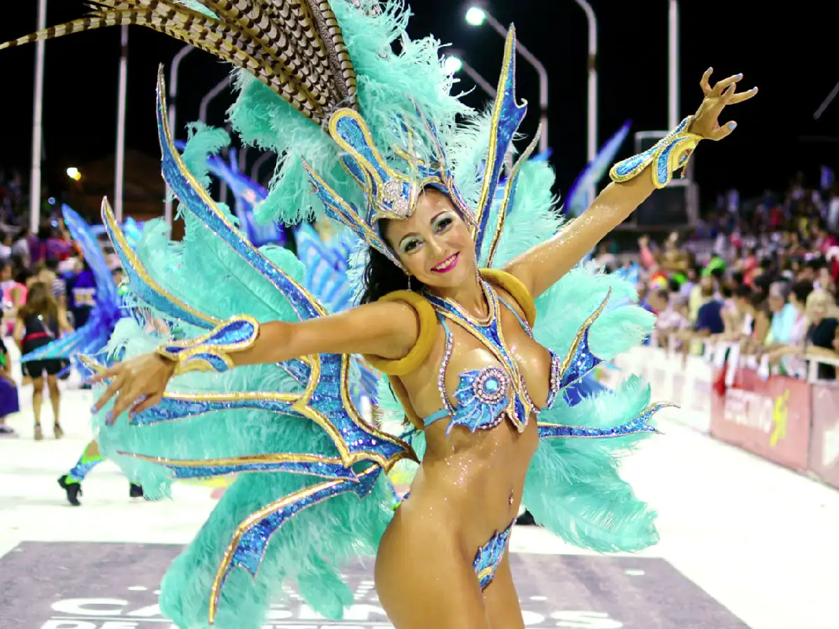 Empieza la fiesta del carnaval del país 