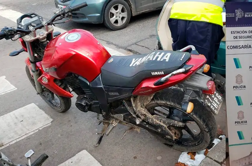 Circulaba sin papeles, se negó al secuestro y atacó a la Policía