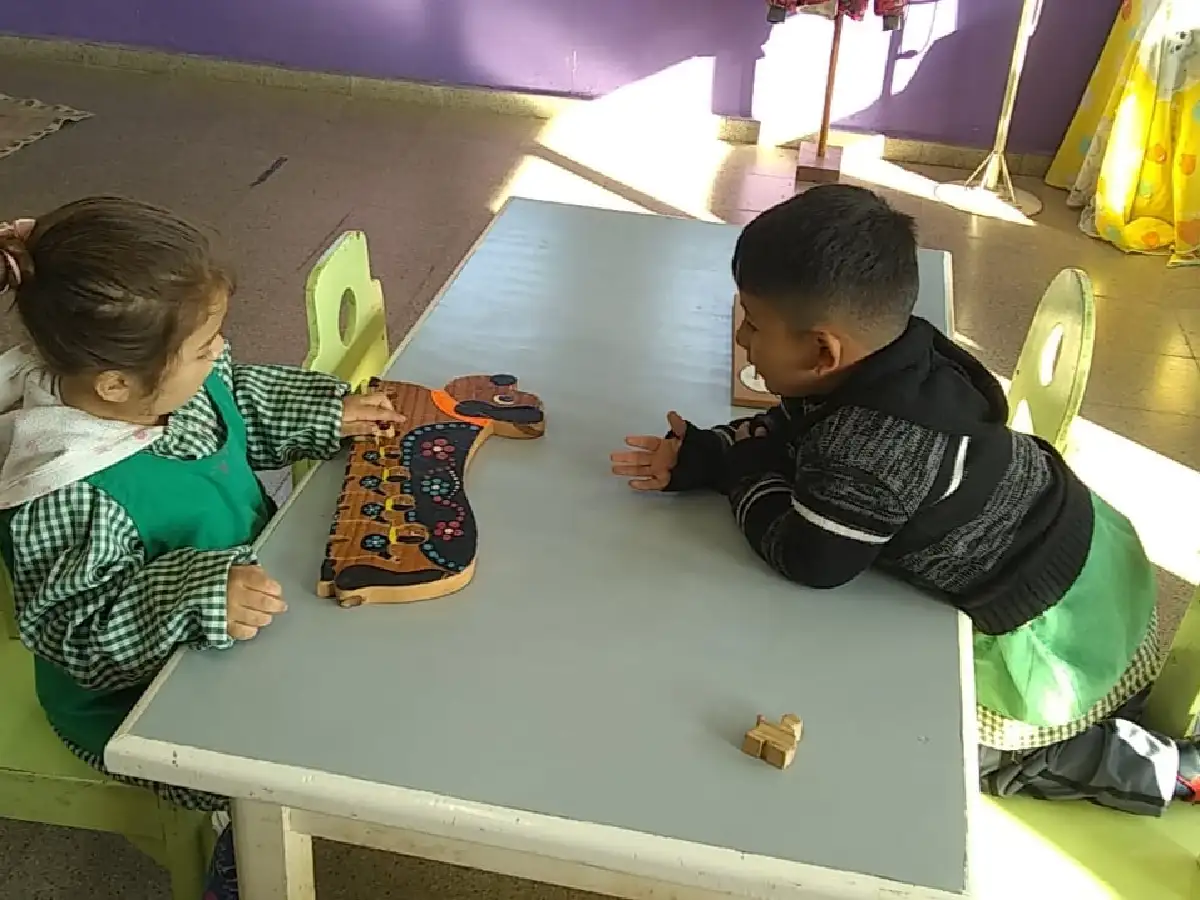 En el campo y en la ciudad,  los jardines de infantes son el  primer escalón de la educación