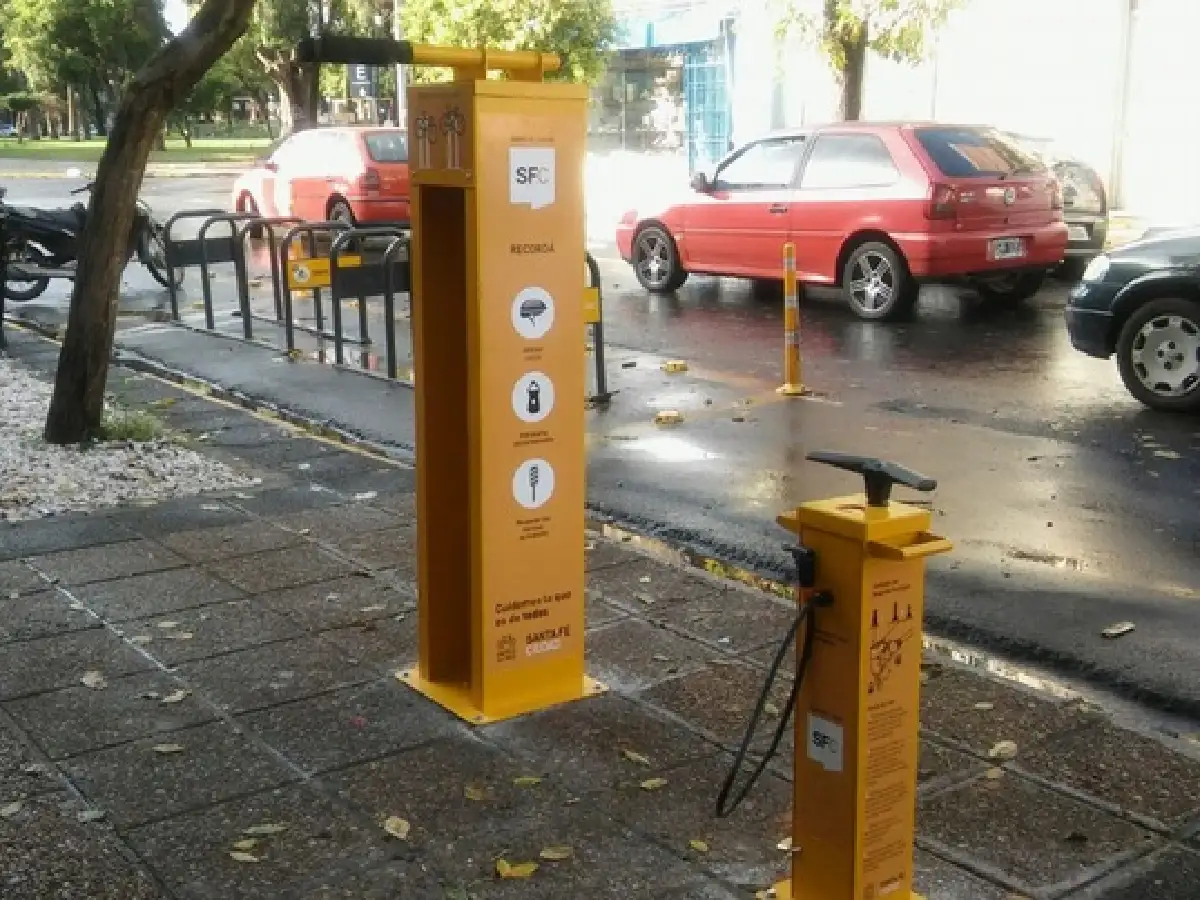 Instalan puestos de ayuda para los ciclistas en Santa Fe