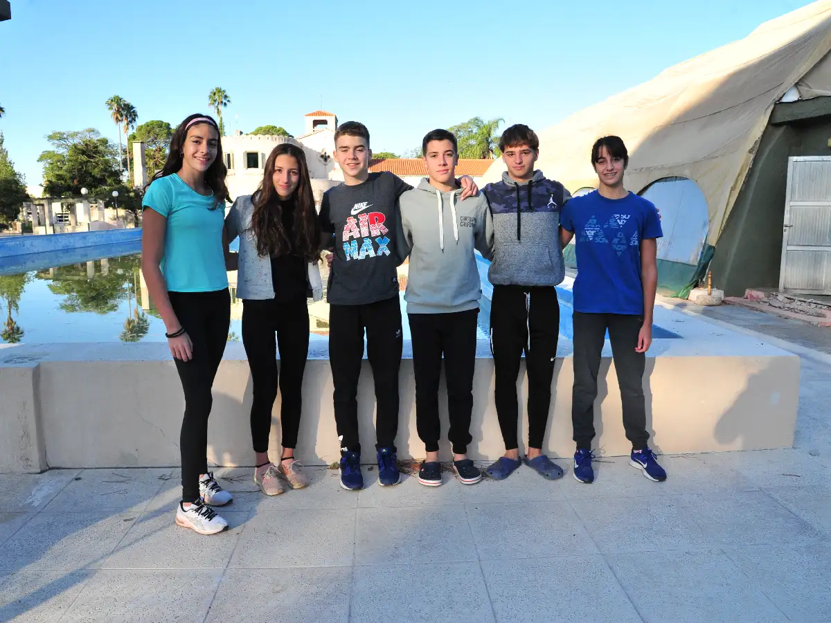 El grupo de nadadores del Sport intensifica su preparación