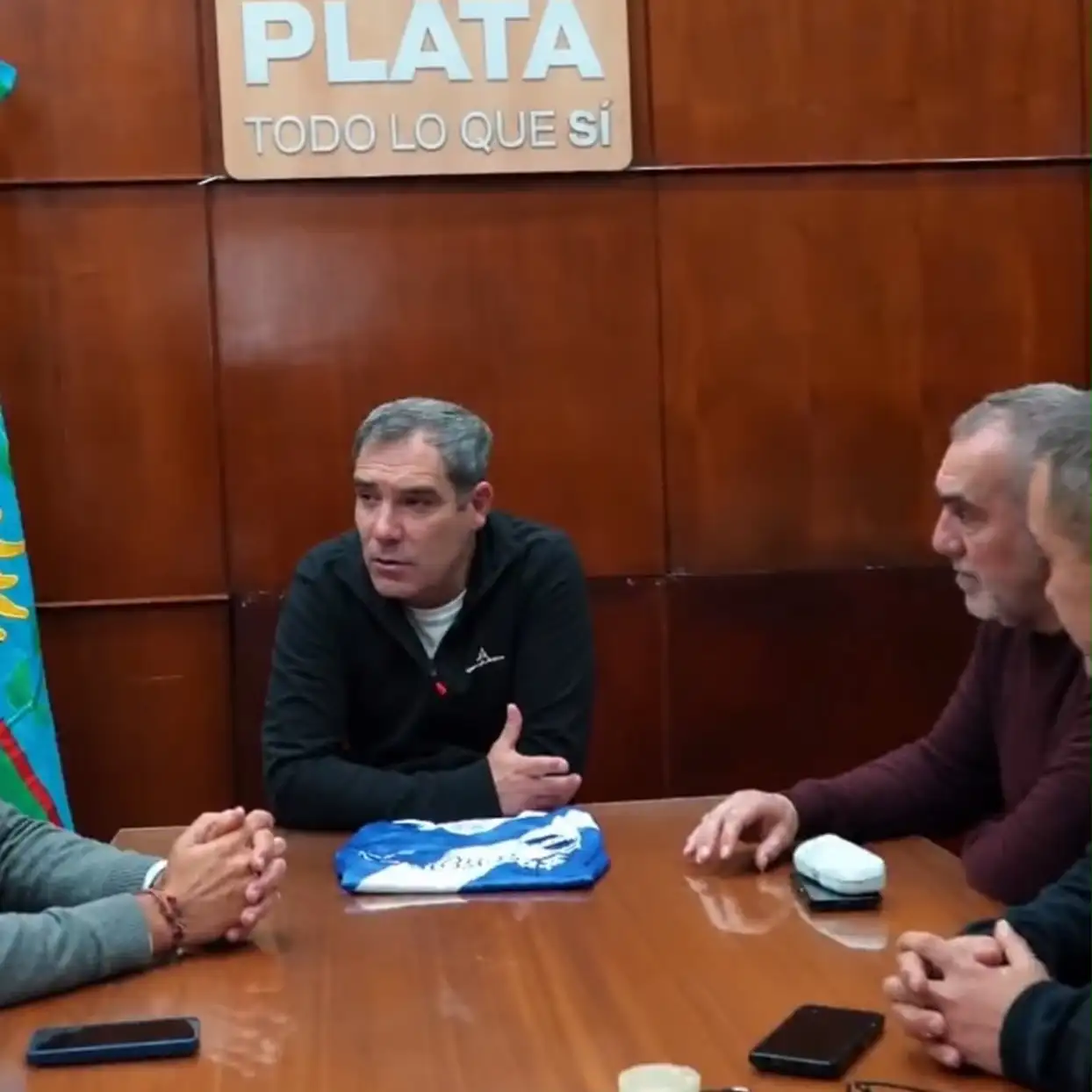 Neme se reunió con dirigentes de Alvarado y se interiorizó sobre los proyectos del club