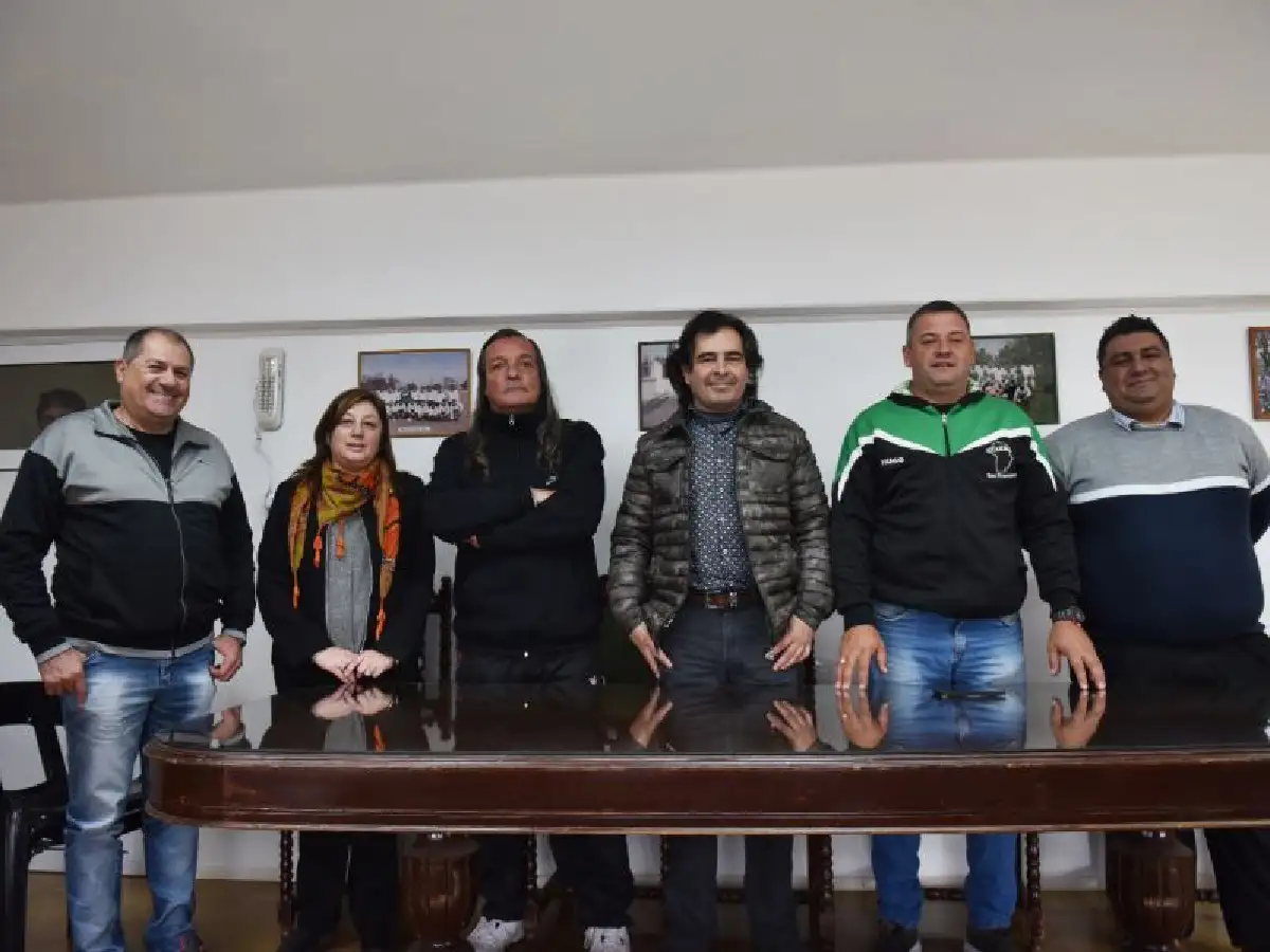 Gremios de la ciudad rechazan la reforma laboral y piden votar a los Fernández