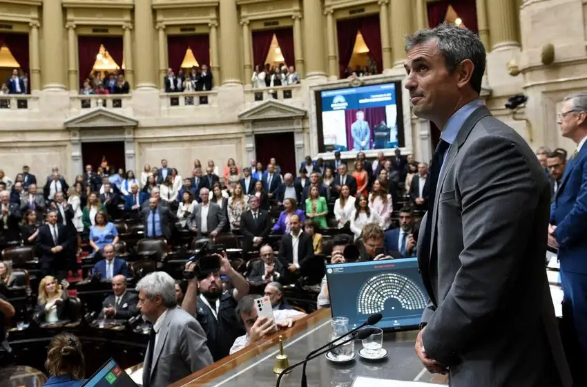 Este miércoles se tratará la “Ley Ómnibus” en una sesión que podría durar 30 horas
