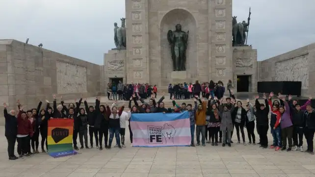 Varones y mujeres trans exigen que se debata la ley de cupo laboral