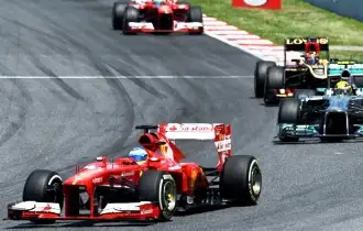 Webber sancionado por tomar de “taxi” a Alonso