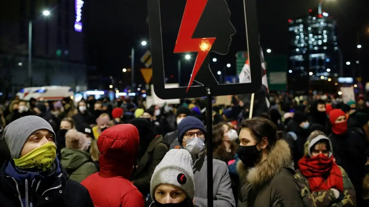 Polonia: protestas por una prohibición casi total del aborto