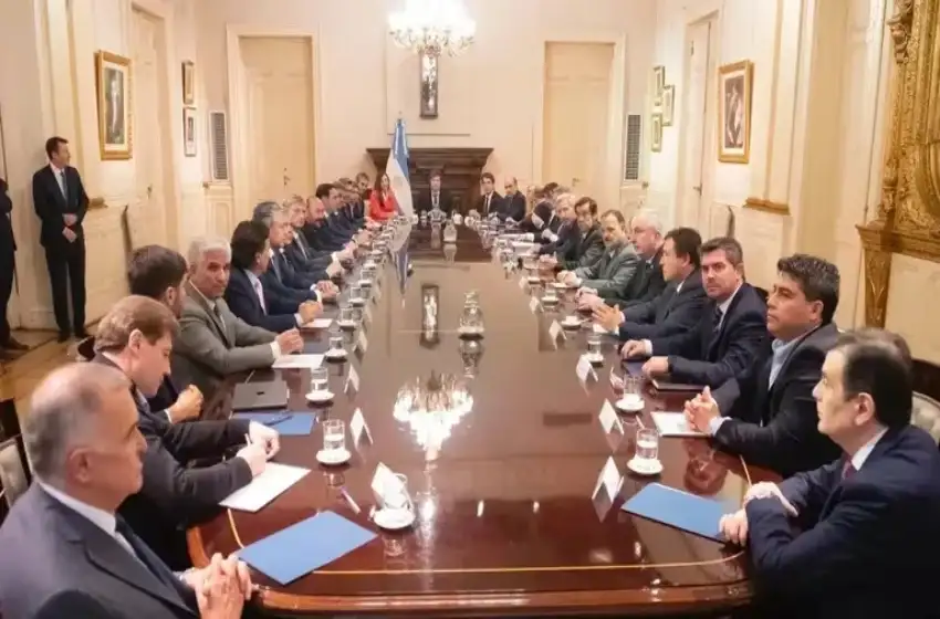 Las provincias redoblan las críticas contra el Gobierno y se agudiza la pelea por el recorte de fondos