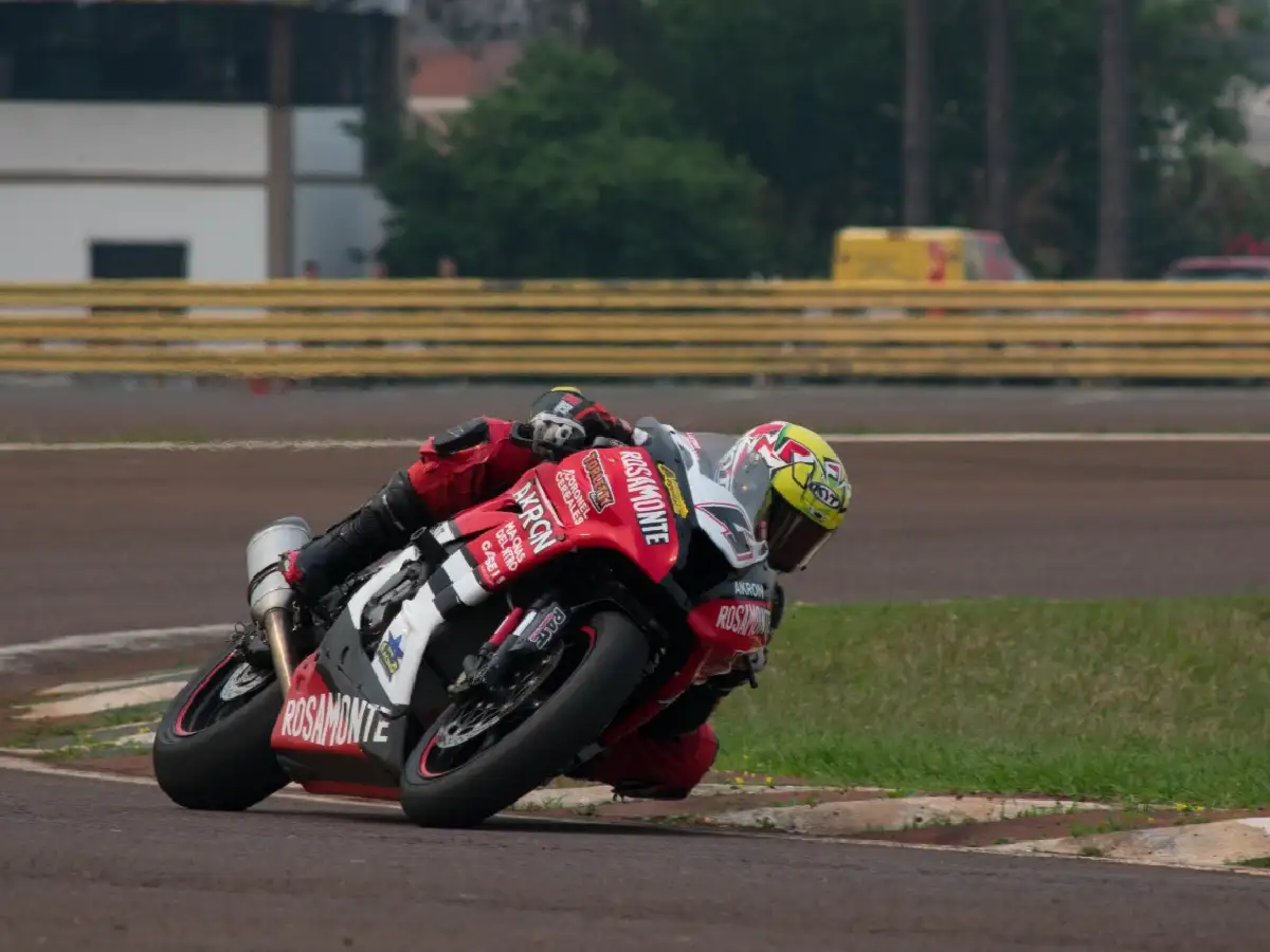 Ribodino corre igual