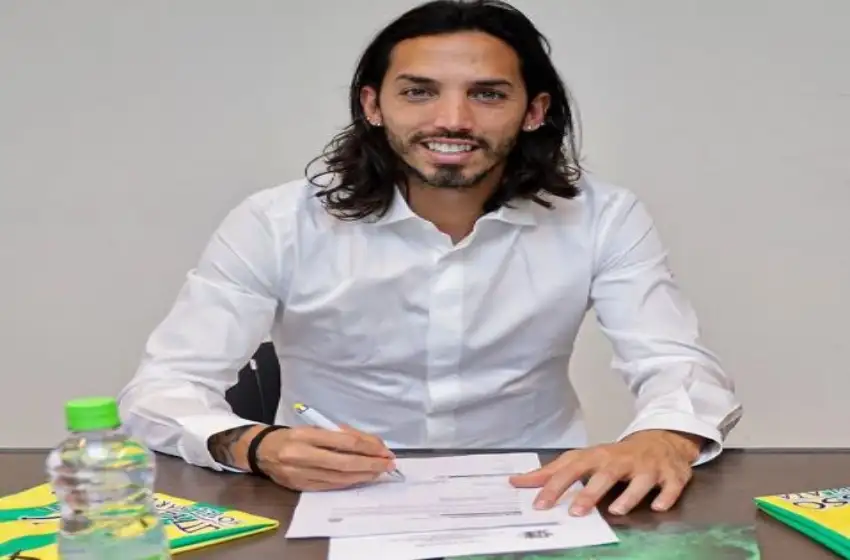 Aldosivi presentó oficialmente a Ezequiel Schelotto