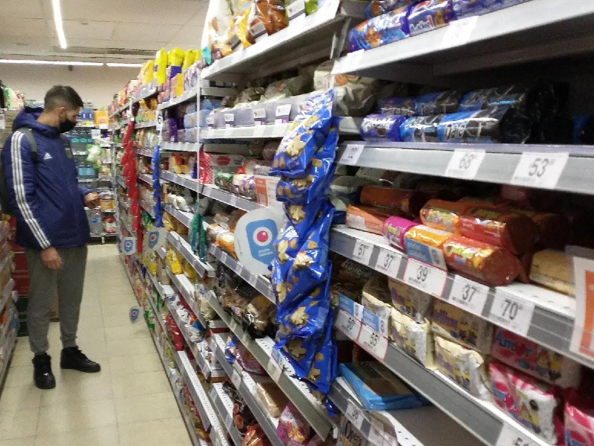 Estiman que la inflación llegará al 70% este año y alertan sobre el "colapso" de los salarios
