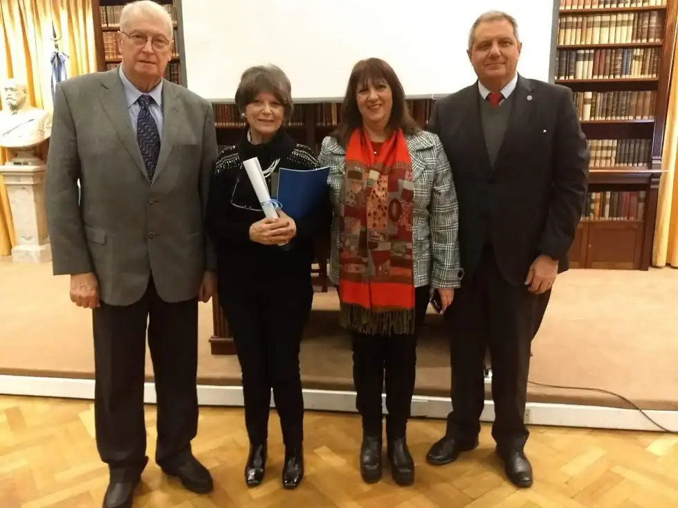Docente de la UNL es miembro de la Academia de Medicina