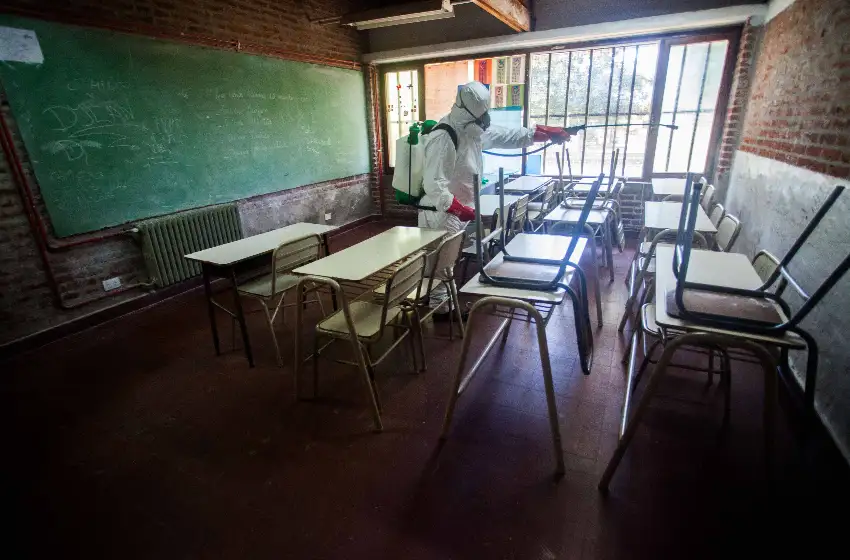 Consideran que la suspensión de clases "es lo único que ha bajado los casos" en Mar del Plata