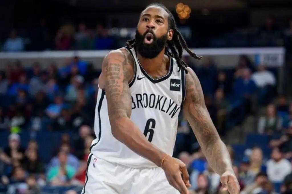 Deandre Jordan dio positivo de coronavirus y no irá a Disney