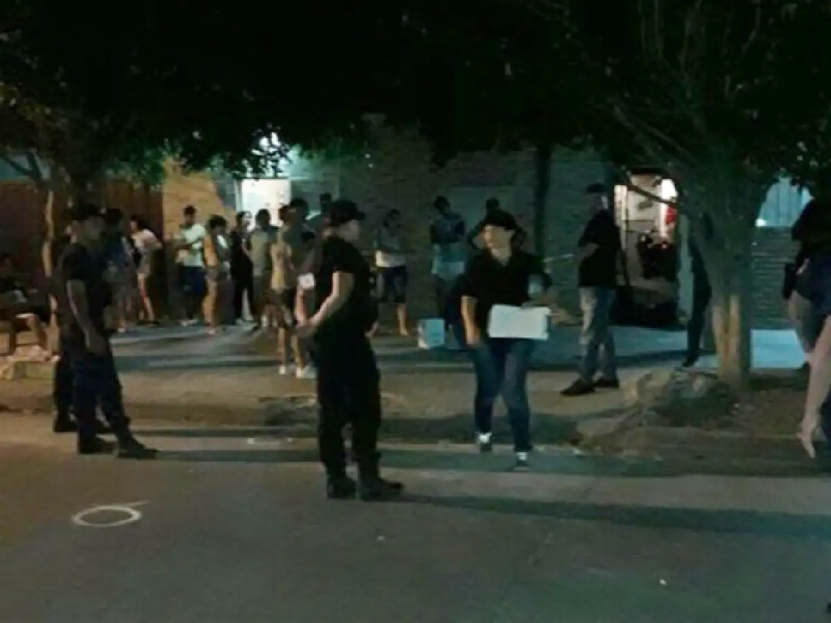 Masacre en Rosario: acribillan a tres hombres