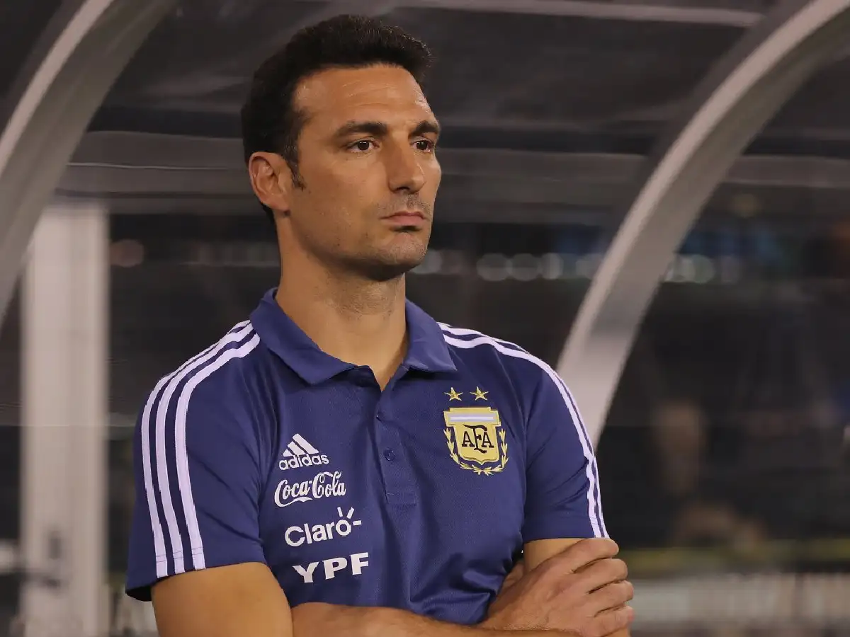 Scaloni dio una lista preliminar para las Eliminatorias