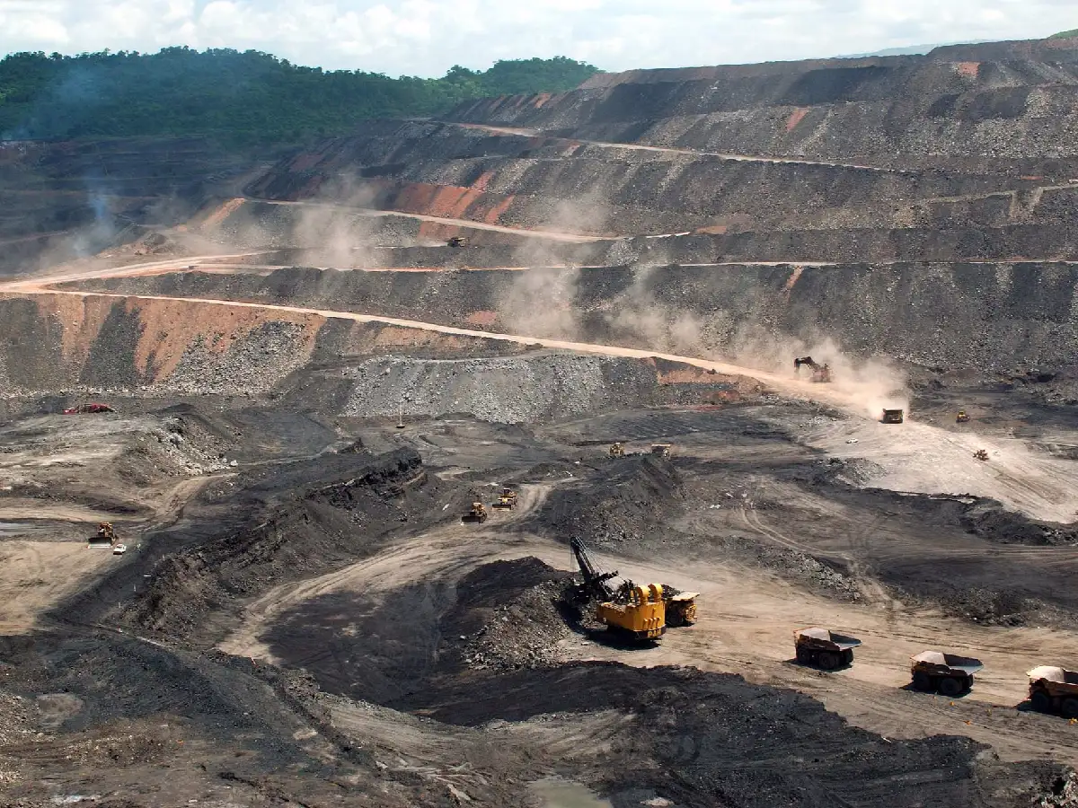 Alertan que una mayor presión impositiva frenará inversiones y causará despidos en minería
