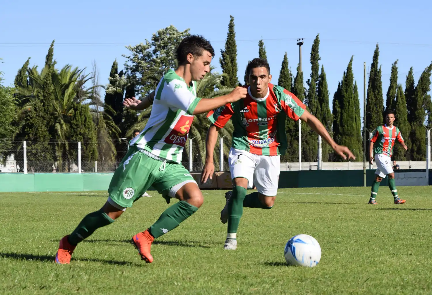 Derrota con polémica para empezar el año