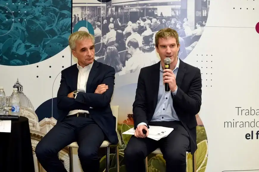 Valentín Galardi, presidente de la Cámara de Fondos Comunes de Inversión y Lucas Jakimowicz, gerente General de Rosario Fiduciaria.