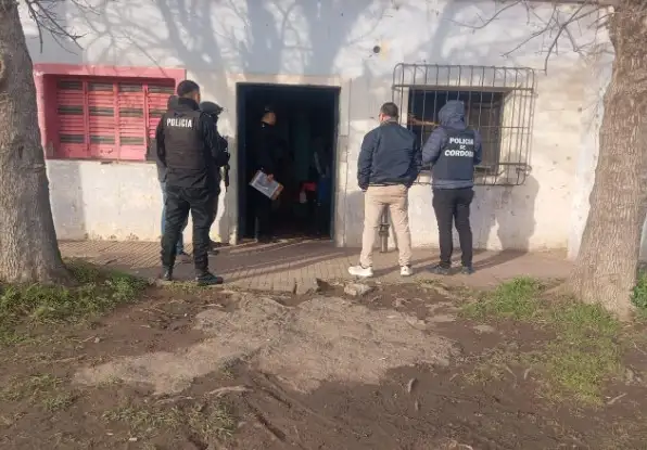 El allanamiento se realizó en una vivienda de calle 50.