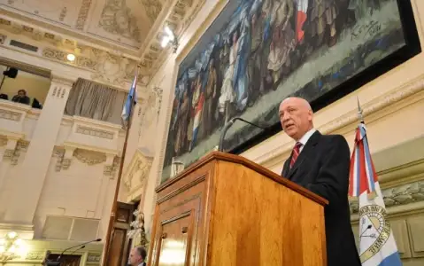 Bonfatti abre por última vez el período de sesiones ordinarias en la Legislatura